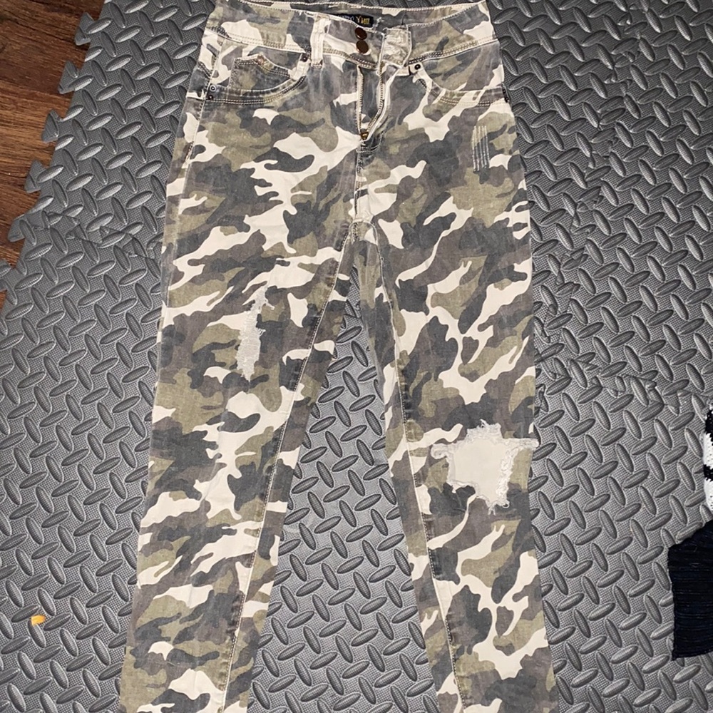Camo jeans